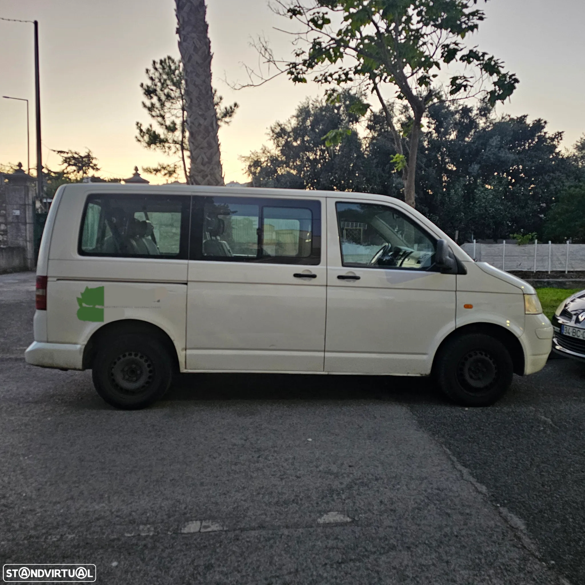 VW Transporter Transport 1.9 TDi 102 Longo Extra AC - 2