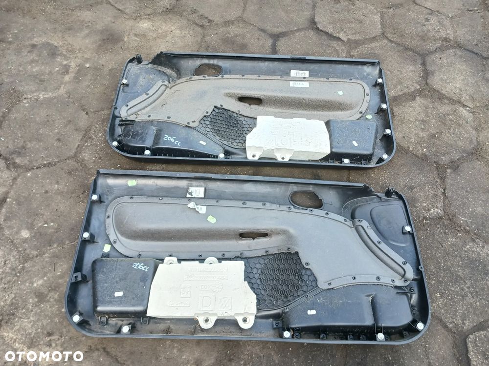 Boczki drzwi boczek prawy lewy Peugeot 206 CC Cabrio tapicerka przednia drzwi - 2