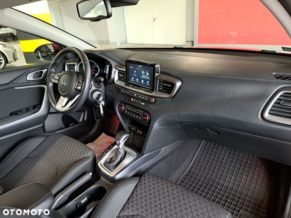 Kia Ceed - 17