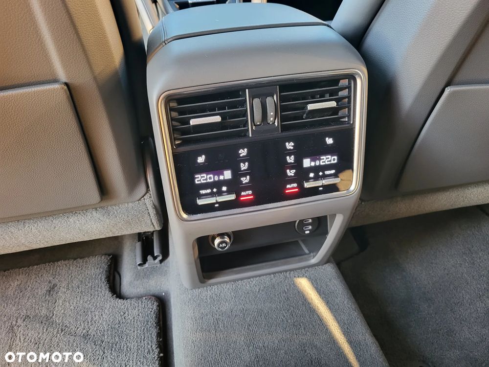 Porsche Cayenne GTS - 32