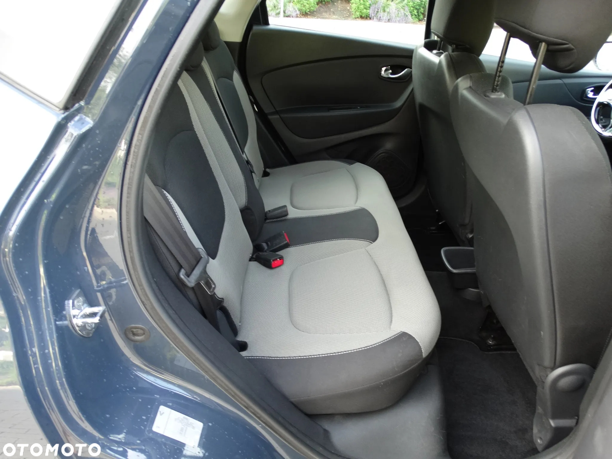 Renault Captur 1.2 Energy TCe Intens EDC EU6 - 32