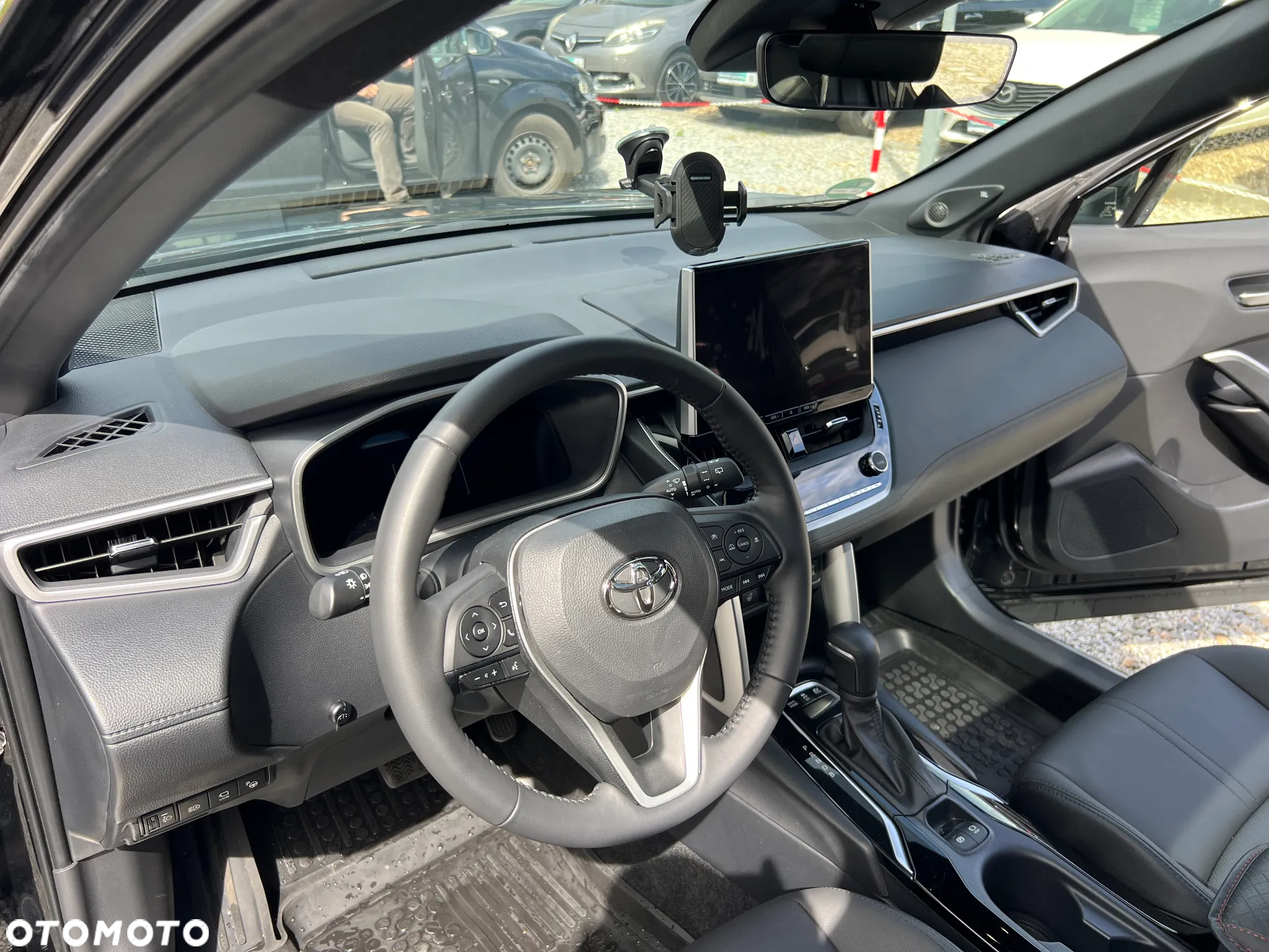 Toyota Corolla Cross 2.0 Hybrid Executive AWD - 9
