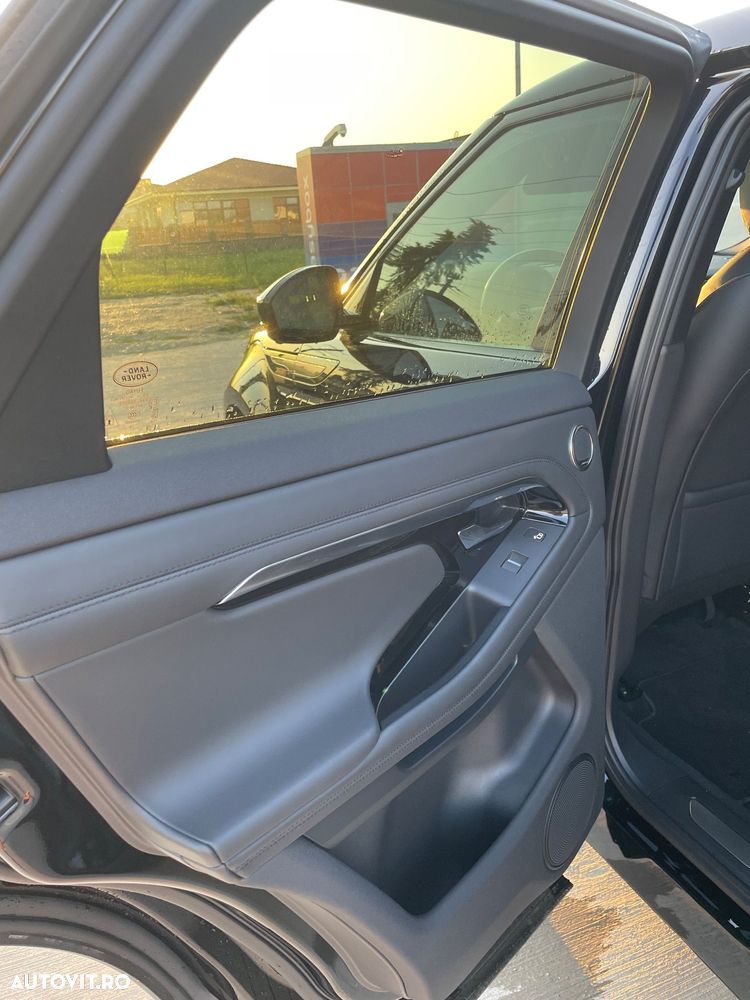 Land Rover Range Rover Evoque - 24