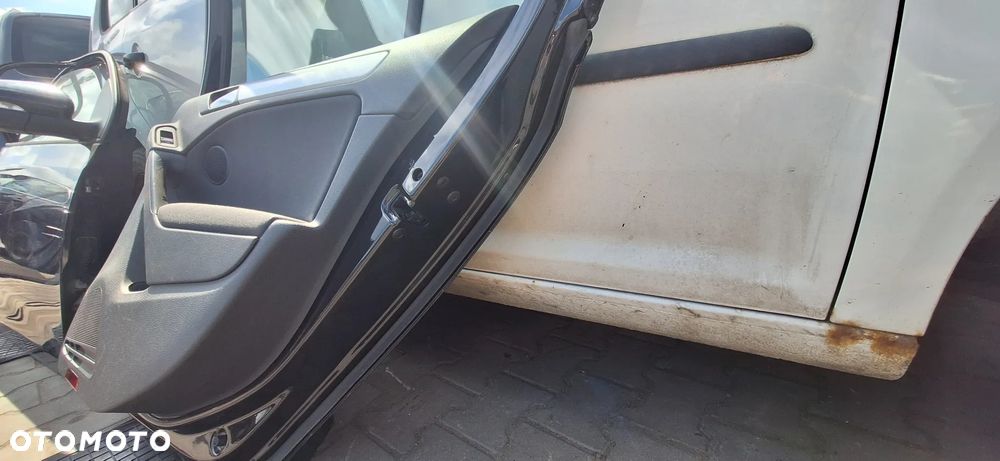 VW Golf VI HB Drzwi Tył Tylnie Prawe Kod Lakieru LC9X - 25