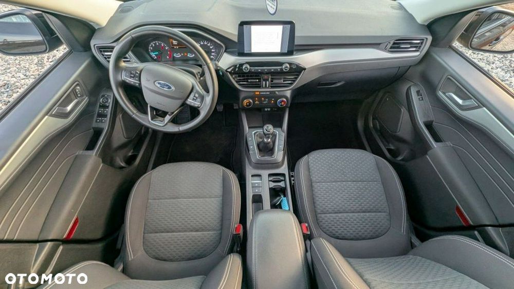 Ford Kuga - 10