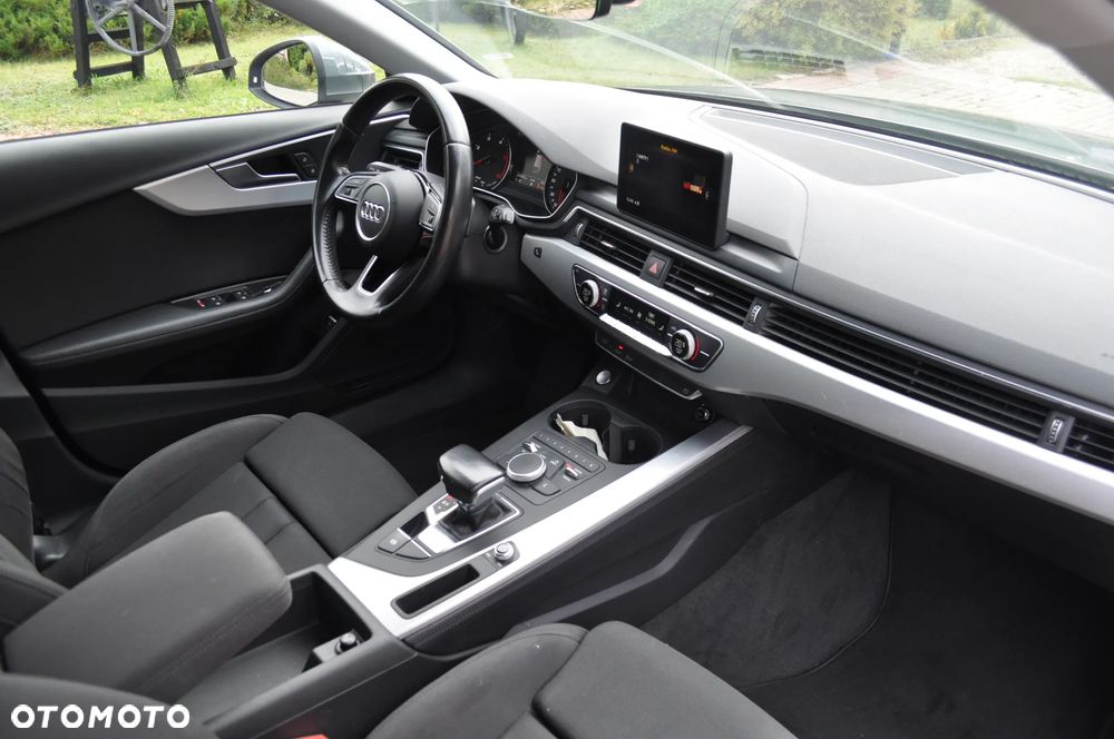 Audi A4 2.0 TDI S tronic - 11