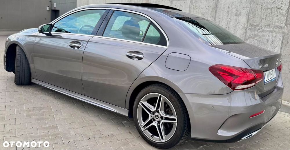 Mercedes-Benz Klasa A 220 4Matic 7G-DCT AMG Line - 11