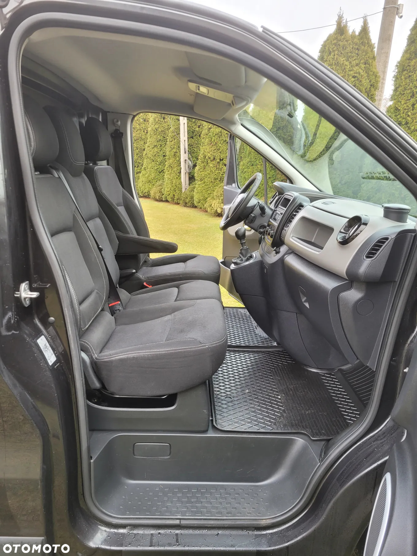 Renault TRAFIC - 13