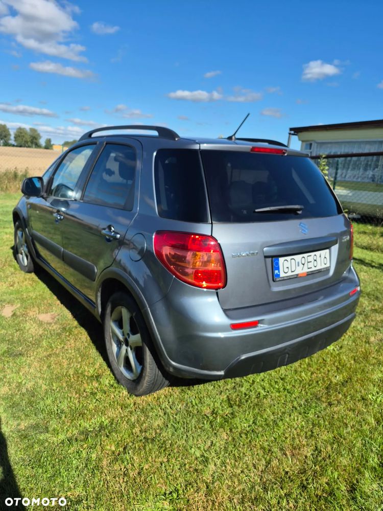 Suzuki SX4 - 8