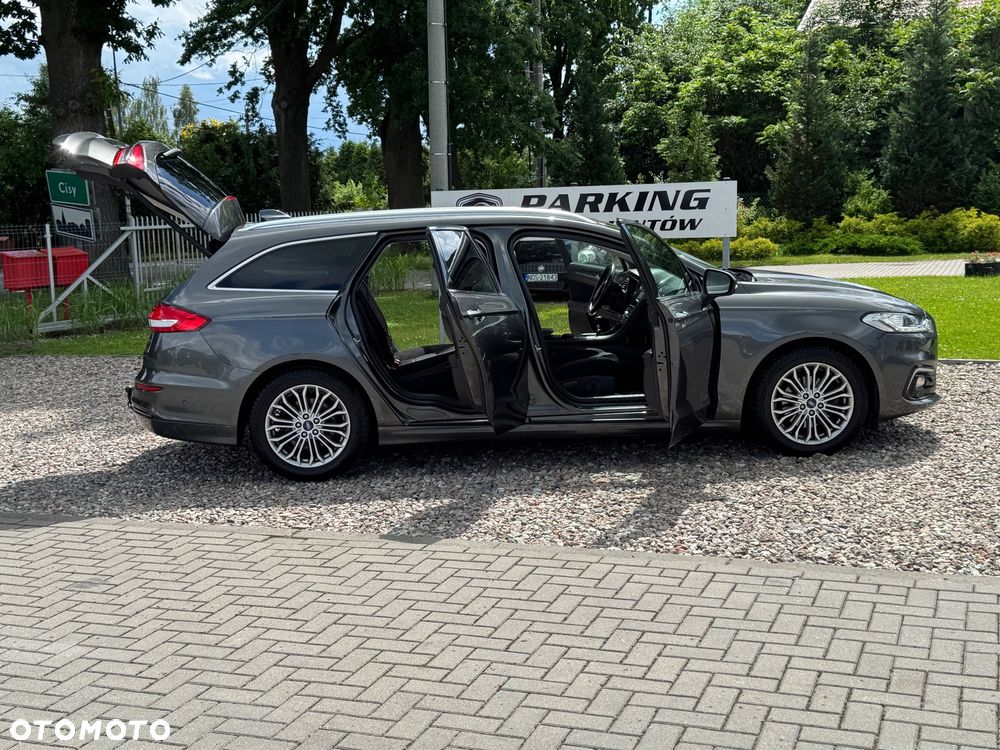Ford Mondeo - 37