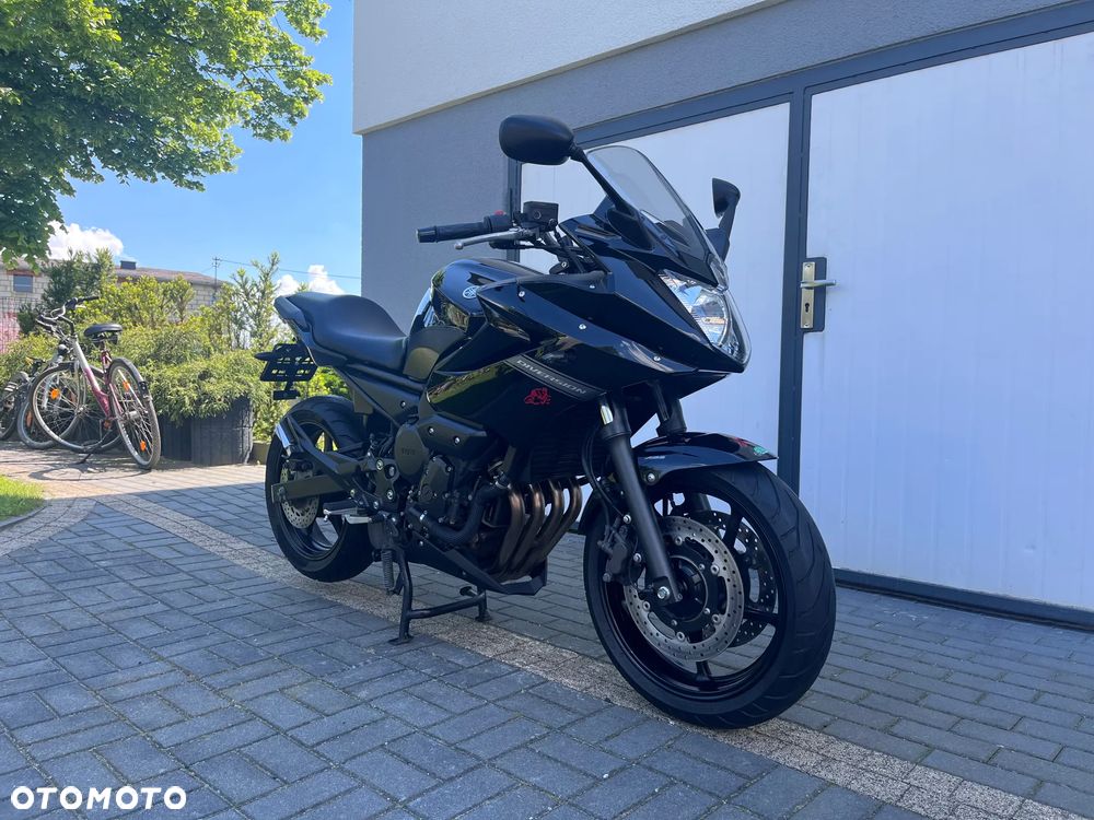 Yamaha XJ - 2