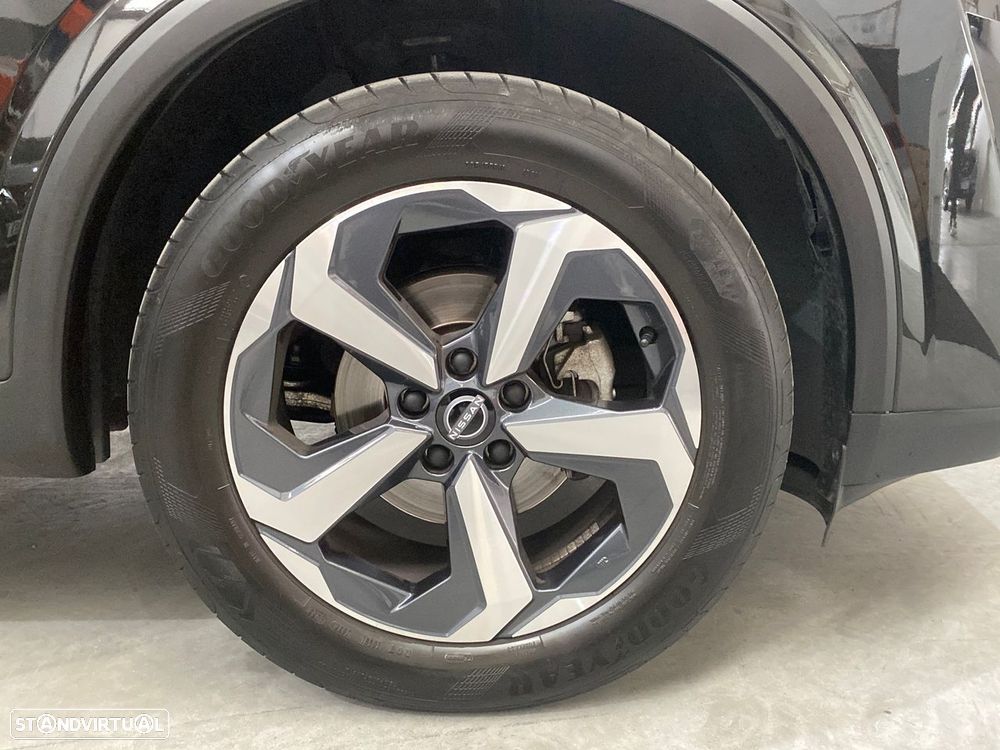 Nissan Qashqai 1.3 DIG-T N-Connecta LED - 25
