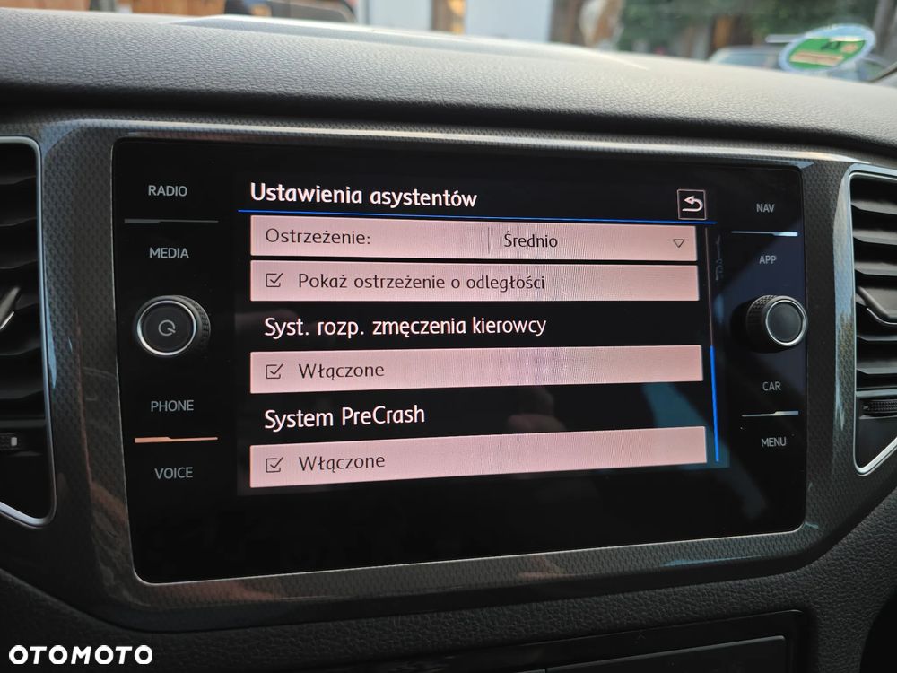 Volkswagen Golf Sportsvan 2.0 TDI SCR DSG Join - 27