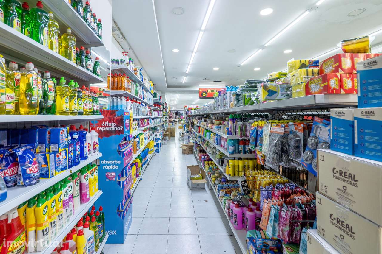 Loja Espaçosa em Matosinhos - Excelente Localização e Acessos - Grande imagem: 4/22