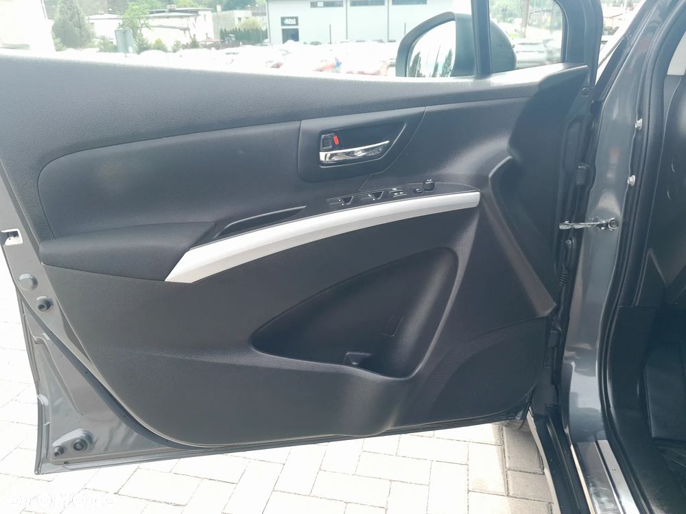 Suzuki SX4 S-Cross 1.0 T Premium - 10