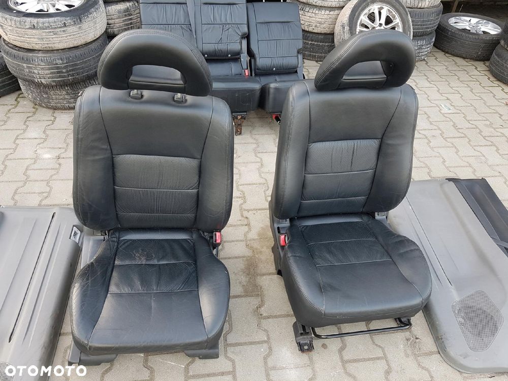 MITSUBISHI PAJERO 3 III LIFT 03-06r FOTELE SKÓRZANE KANAPA 3D - 6
