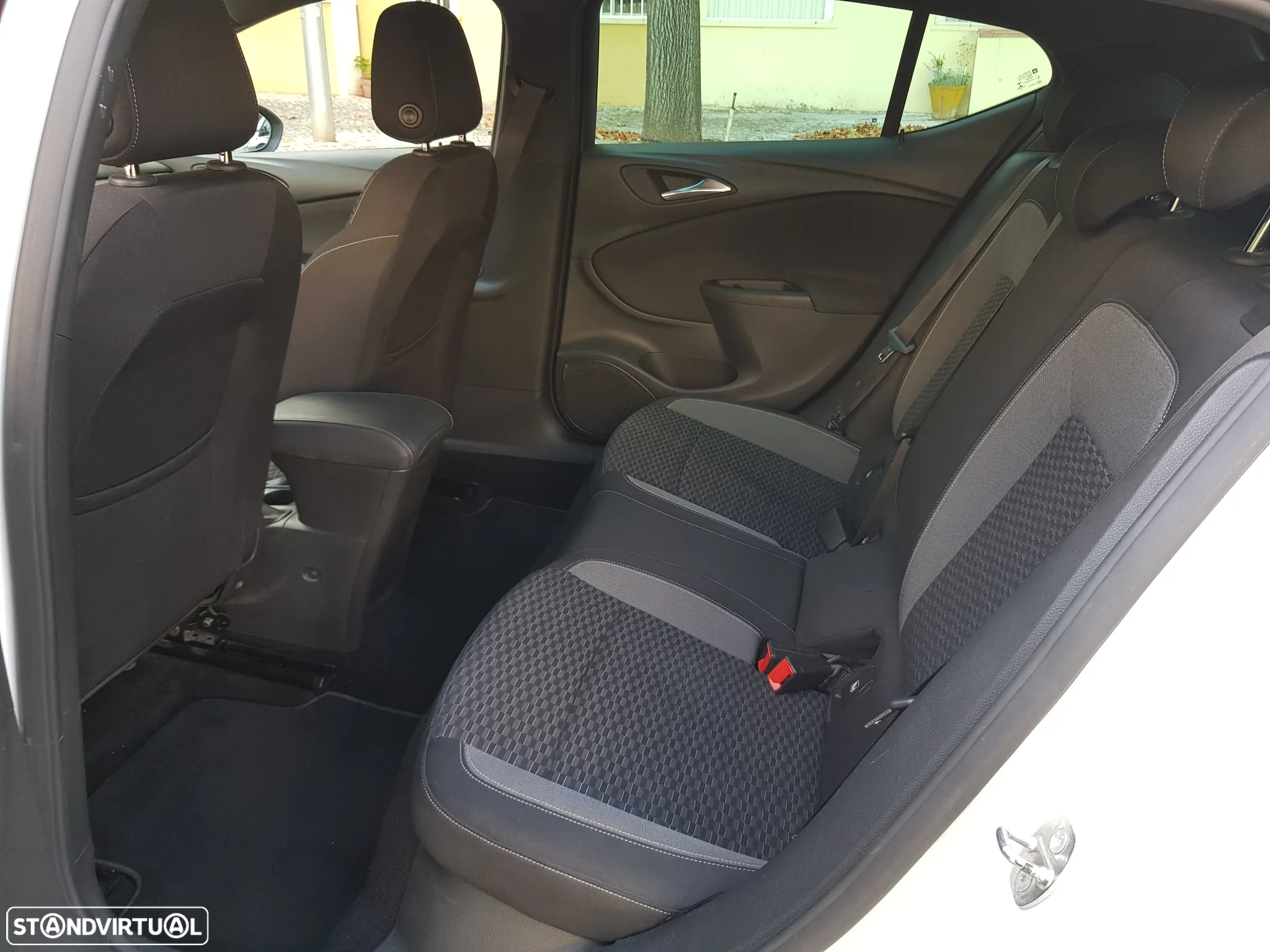 Opel Astra 1.5 D GS Line S/S - 32