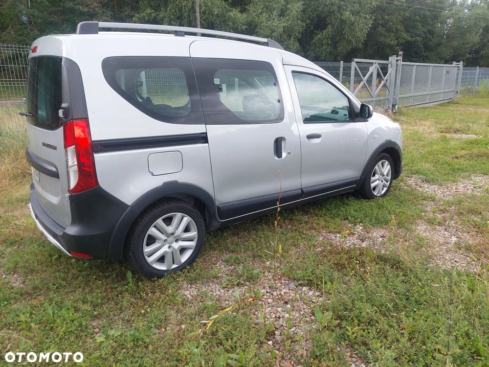 Dacia Dokker 1.5 Blue dCi Laureate - 5