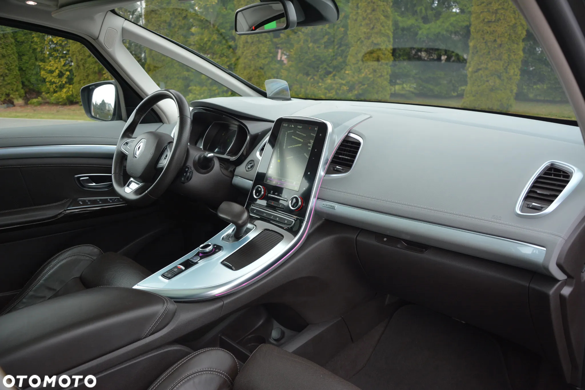 Renault Espace 1.6 dCi Energy Initiale Paris EDC 7os - 24