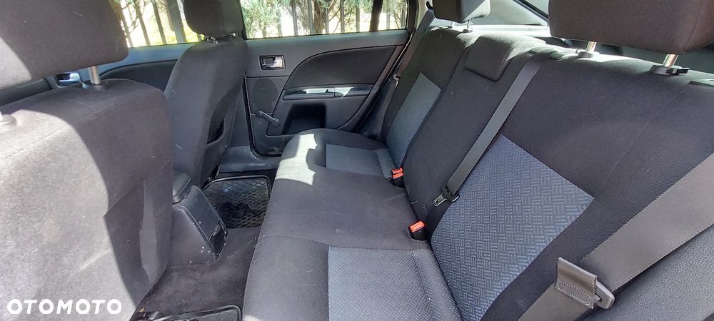 Ford Mondeo - 4