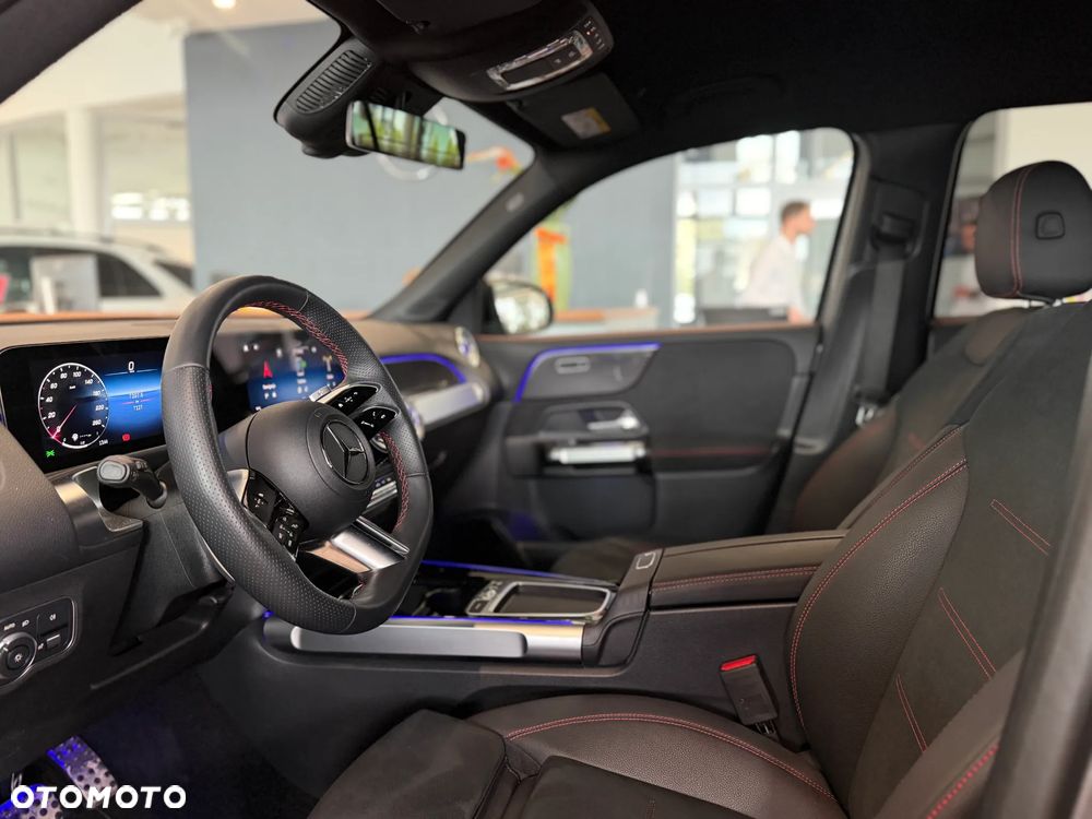 Mercedes-Benz GLB 200 AMG Line 7G-DCT - 13