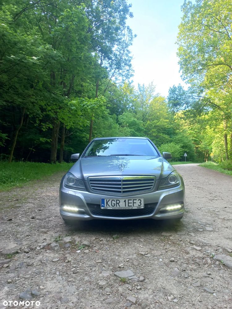 Mercedes-Benz Klasa C 180 CGI BlueEff Elegance - 7