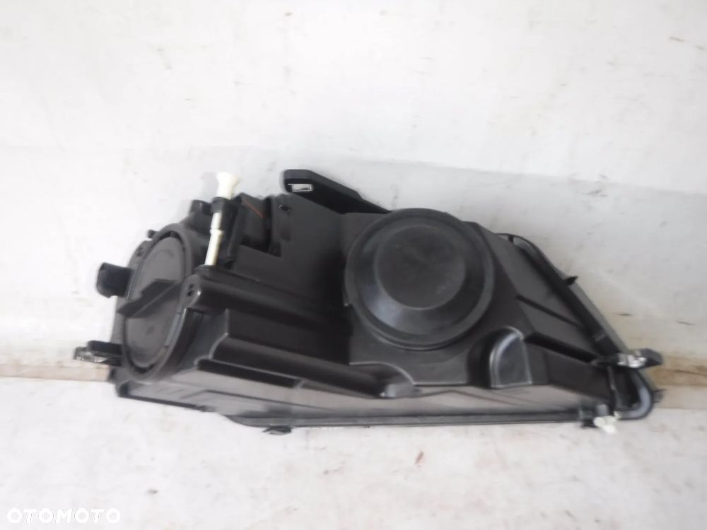 audi a3 8p lampa przód lewa przednia nowa z uszk - 3