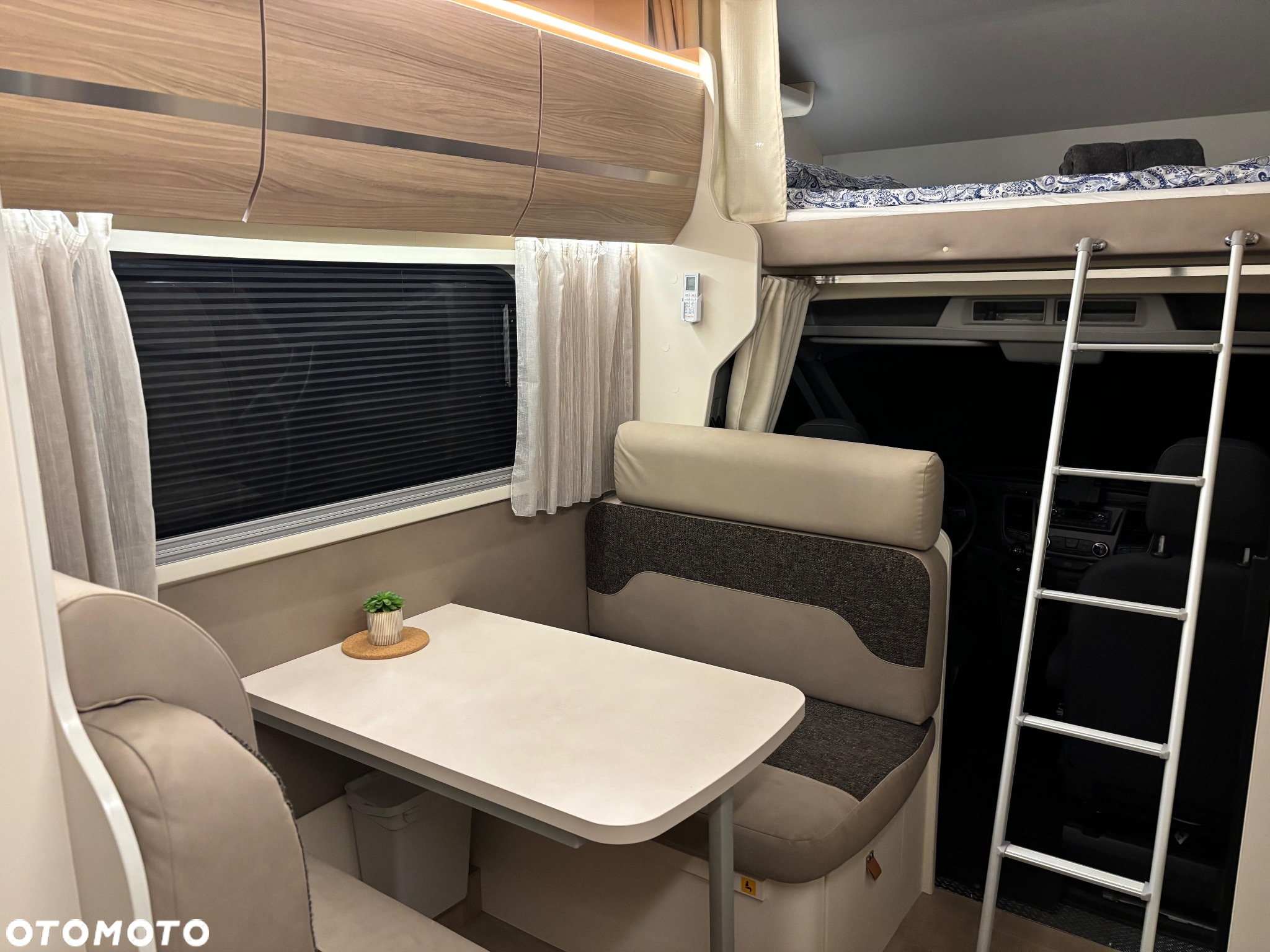 Ford Transit - 9