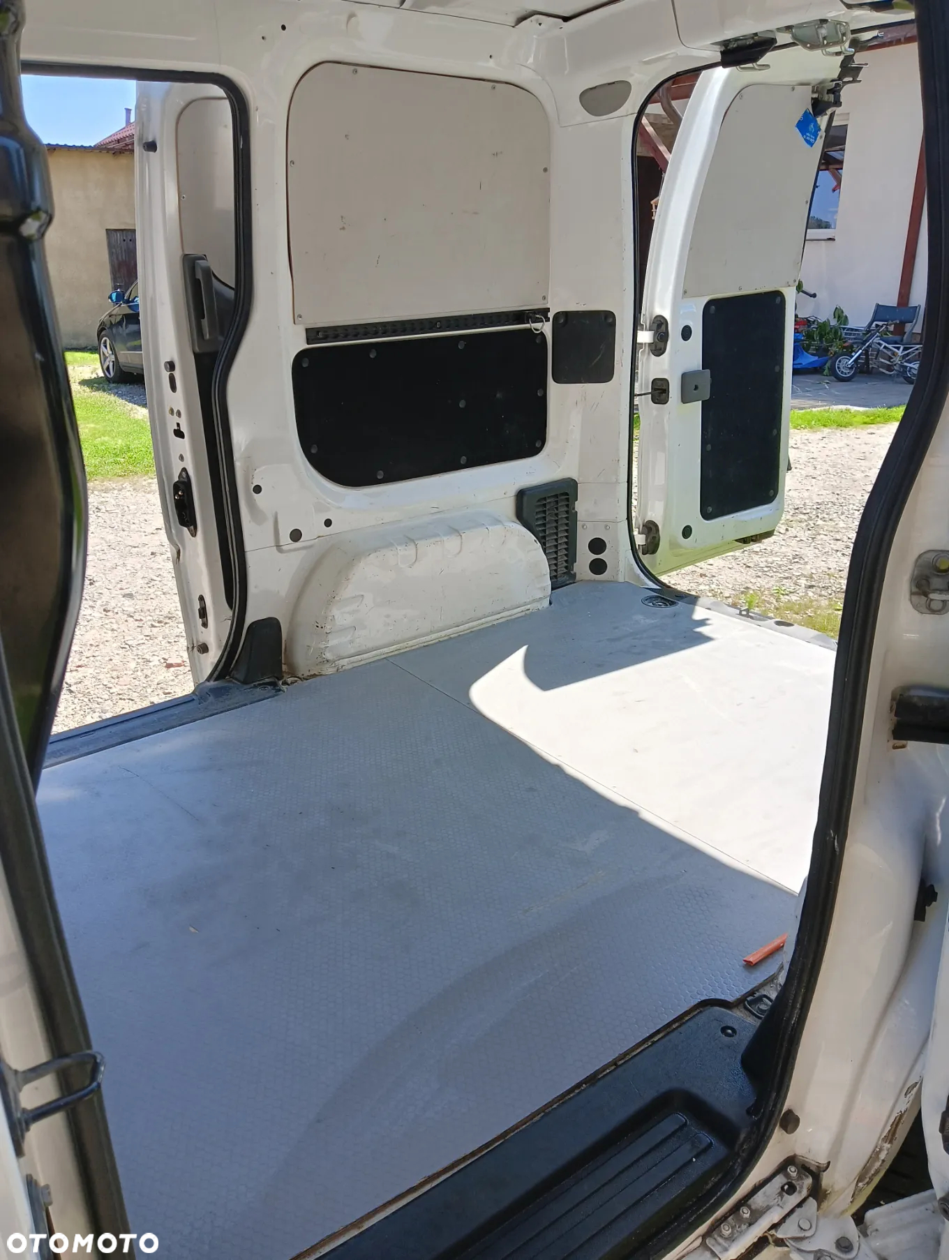 Nissan NV200 - 19