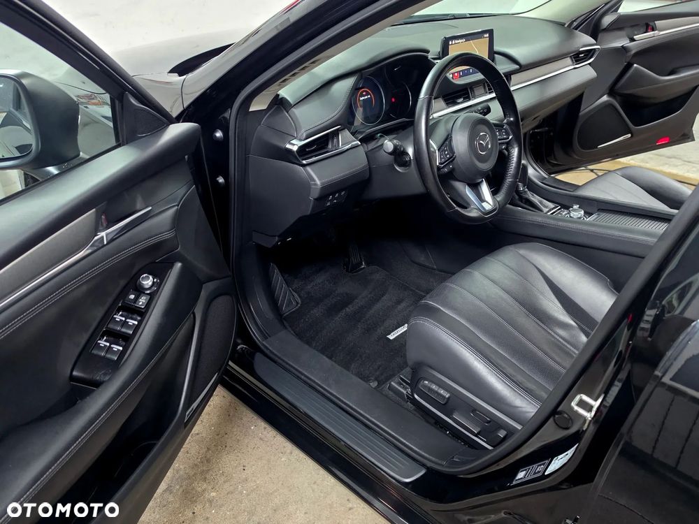 Mazda 6 2.0 SkyPrestige - 2