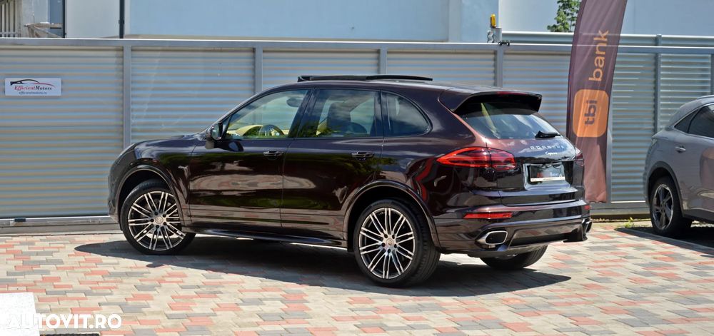 Porsche Cayenne 3.0 L - 17
