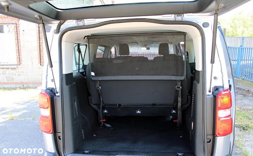 Opel Vivaro - 23