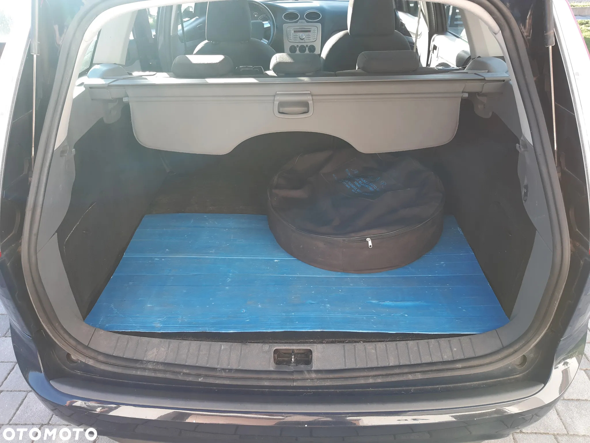 Ford Focus 1.6 Ambiente - 8