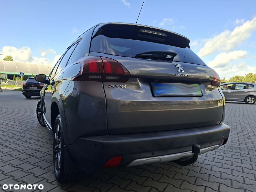 Peugeot 2008 BlueHDi 100 STOP & START Allure - 27