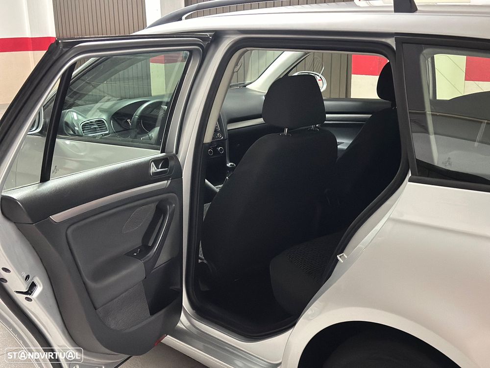 VW Golf Variant 1.6 TDi Trendline - 6