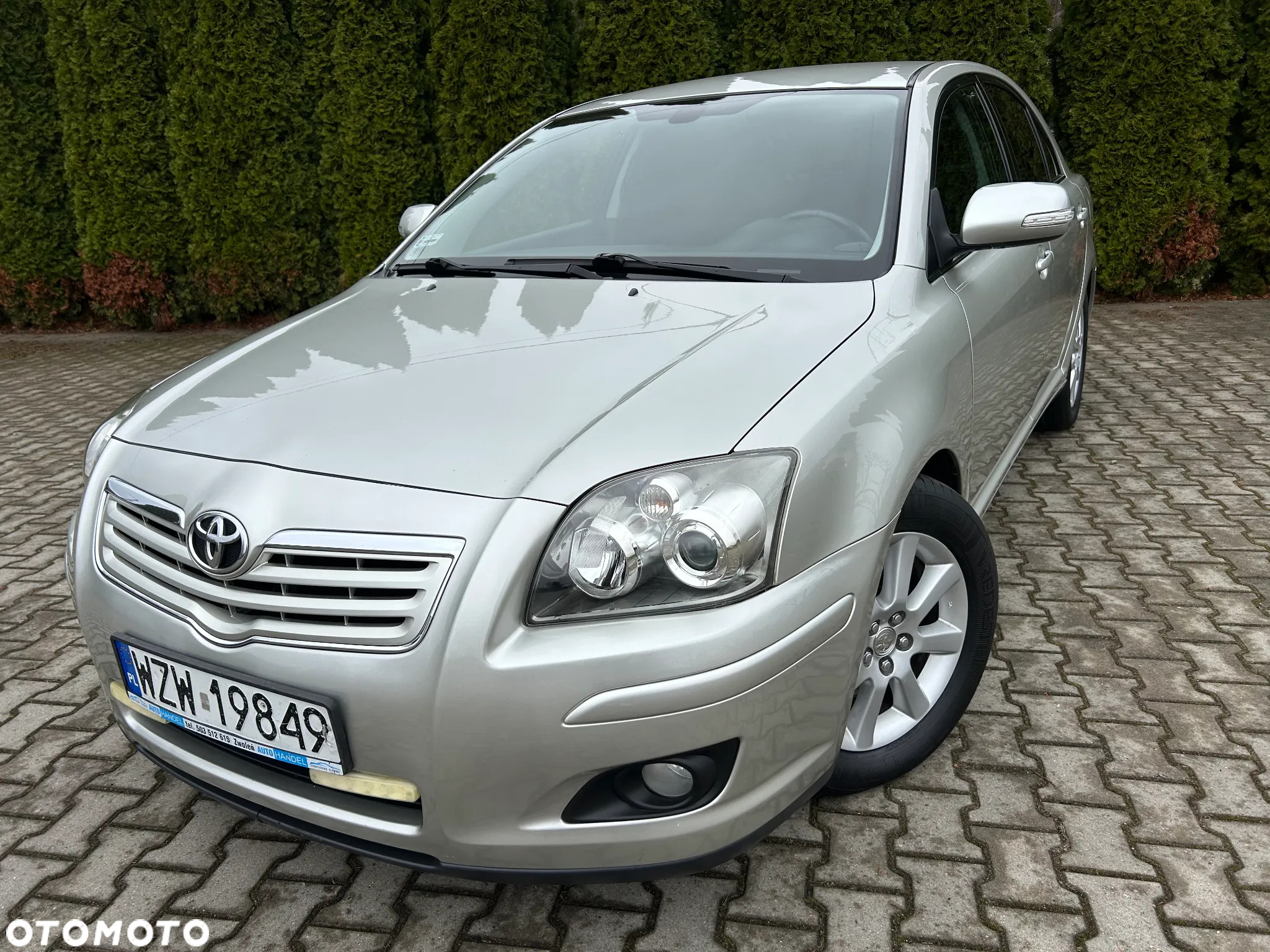 Toyota Avensis 2.0 D-4D - 6