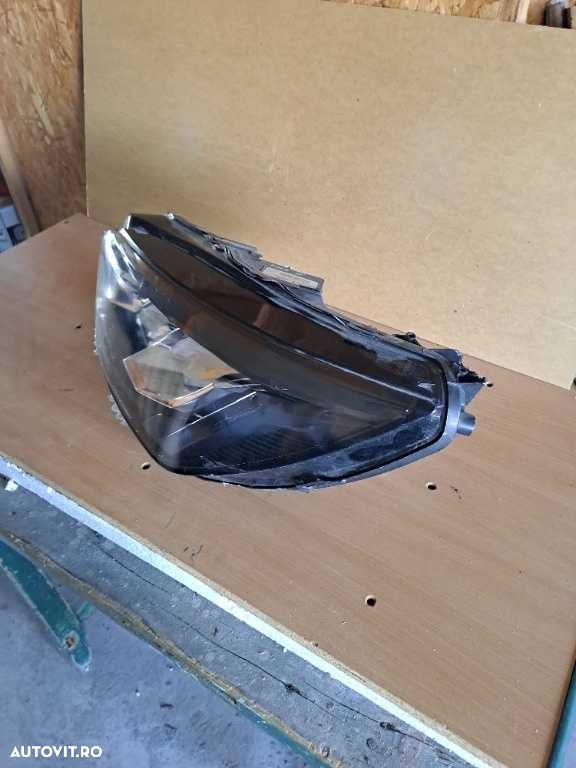 Far stanga Peugeot 208 Led original an 2019-2023 cod 9833036380 Europa - 2