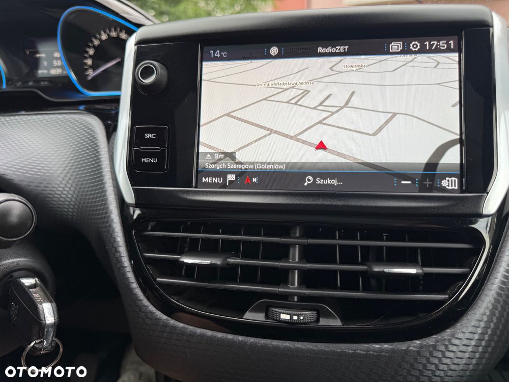 Peugeot 2008 BlueHDi FAP 120 STOP & START Allure - 26