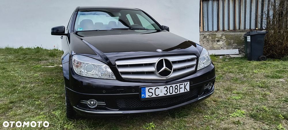 Mercedes-Benz Klasa C 180 CGI BlueEff Avantgarde - 15