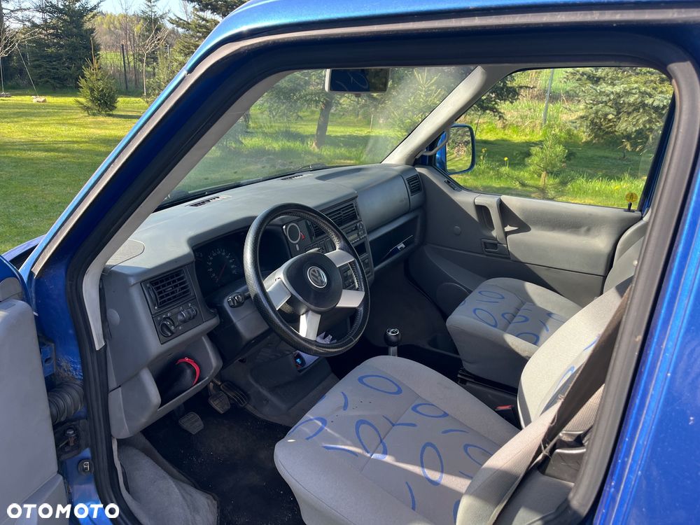Volkswagen Multivan - 7