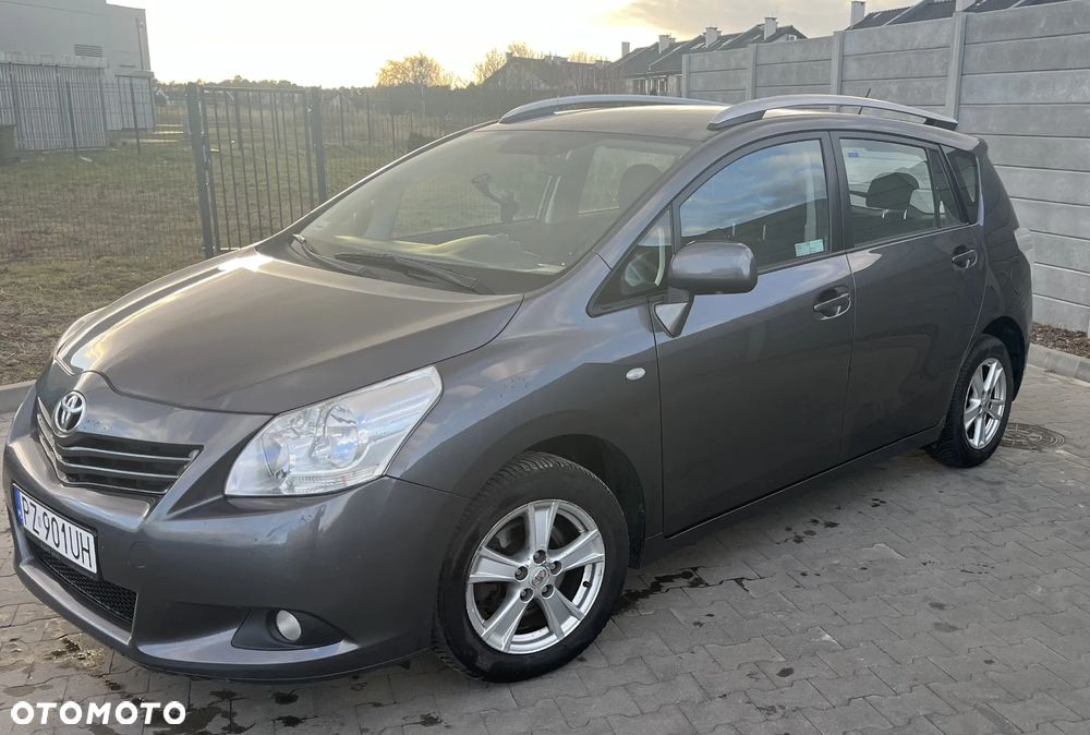 Toyota Verso 1.8 Sol 7os - 12
