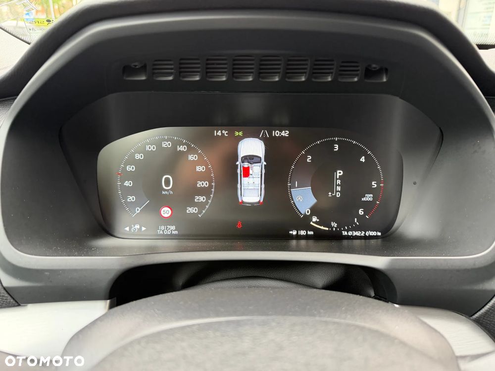 Volvo XC 90 D5 AWD Geartronic RDesign - 12