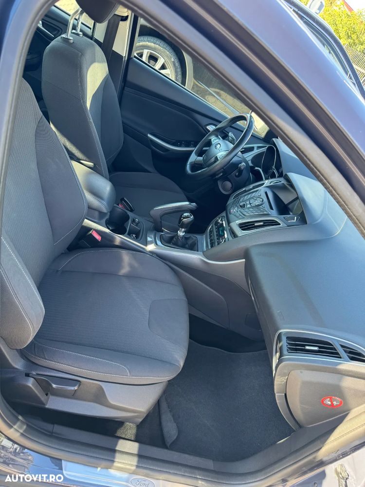 Ford Focus 1.6 TDCI DPF Trend - 4