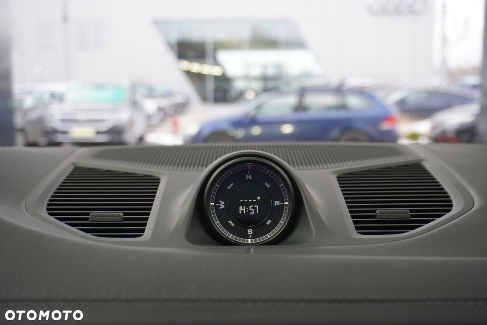 Porsche Cayenne - 23