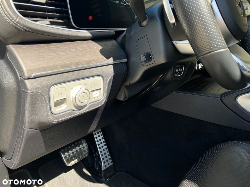 Mercedes-Benz GLS - 36