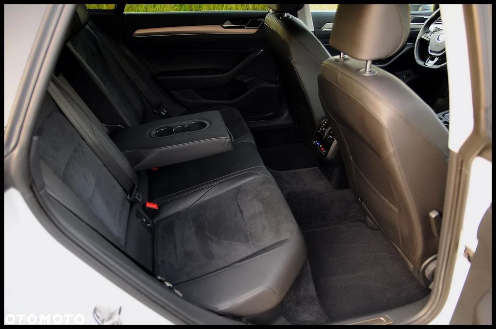 Volkswagen Arteon 2.0 TDI SCR 4Motion DSG R-Line - 28