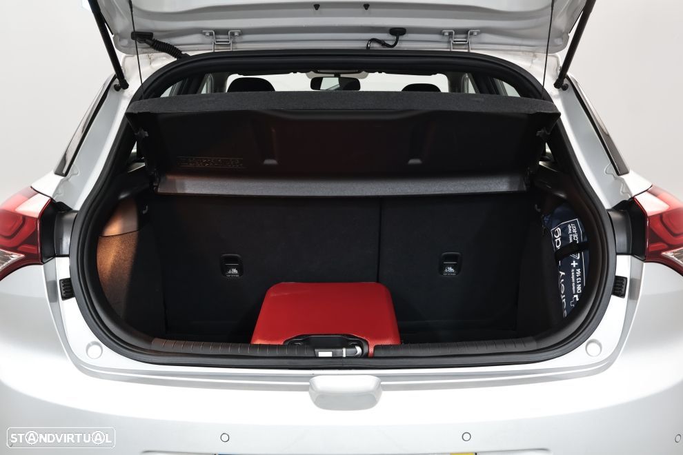 Hyundai i20 1.2 Access+Bluetooth 119g - 25