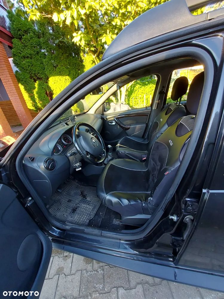 Dacia Duster 1.5 dCi Laureate - 17