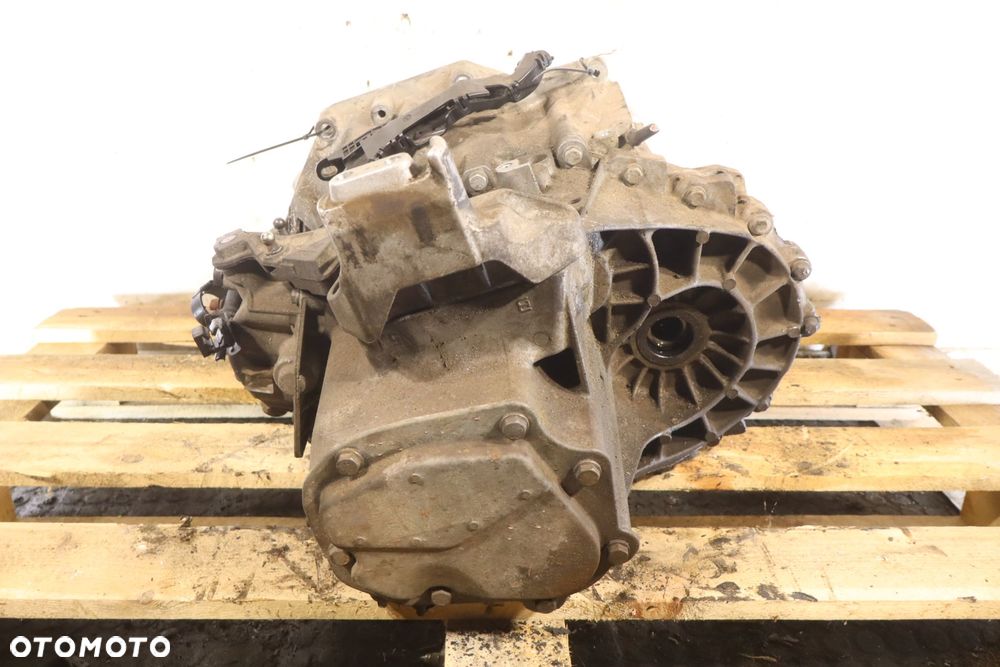 SKRZYNIA BIEGÓW 6 BIEGOWA PEUGEOT 308 II 1.2PureTech 20EA52 - 2