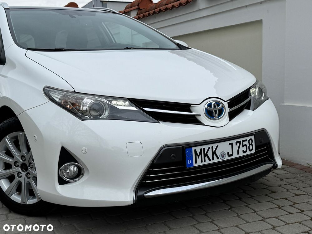 Toyota Auris 1.8 HSD Luna - 8